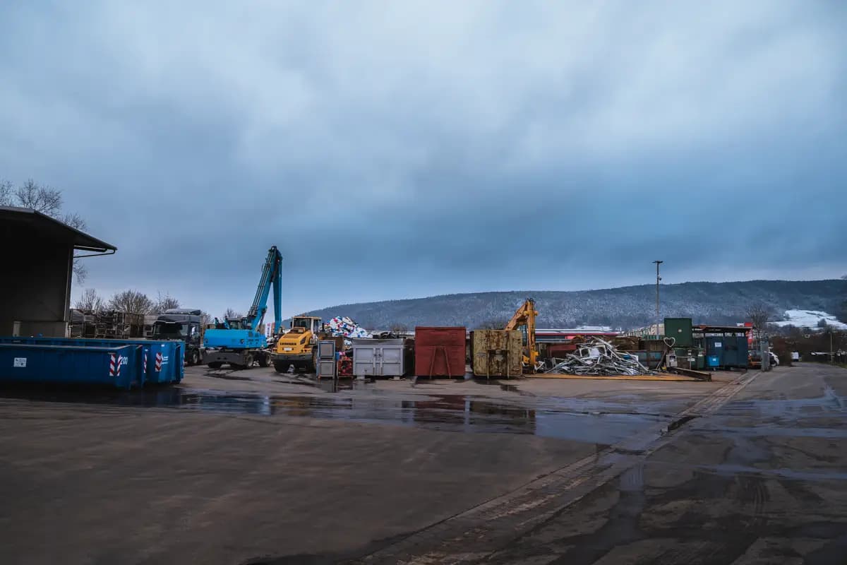 Über 50 Jahre Erfahrung im Metallhandel